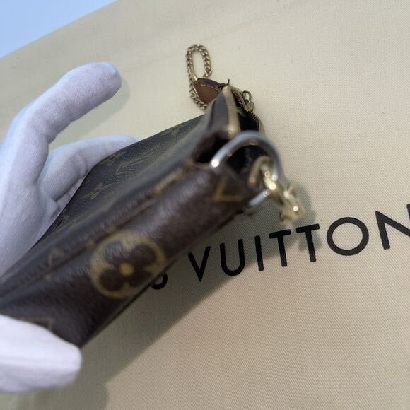 LOUIS VUITTON Pochette Accessories Mini Bag Monogram Purse Brown Authentic - Picture 15 of 15